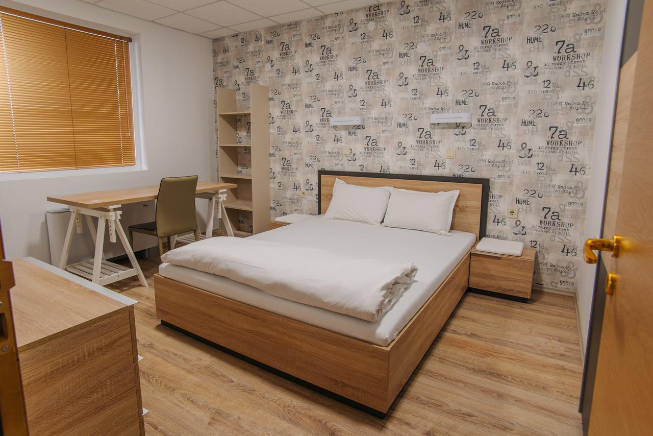 Aparthotel Pansion Storgozia Pleven Exteriér fotografie