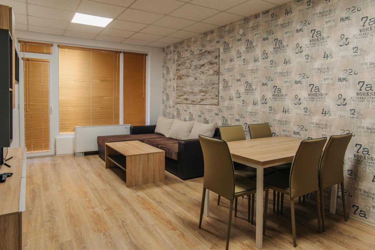 Aparthotel Pansion Storgozia Pleven Exteriér fotografie