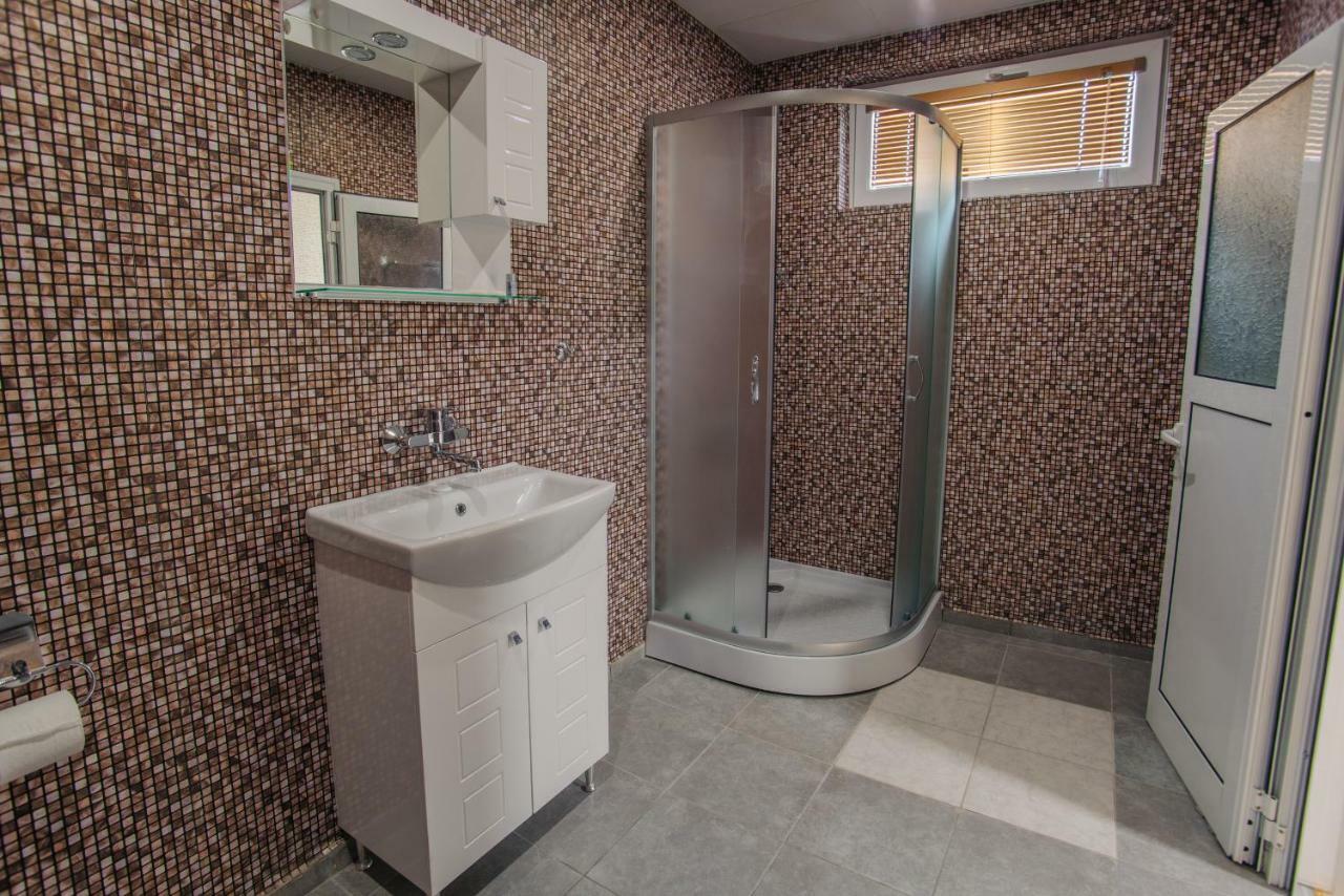 Aparthotel Pansion Storgozia Pleven Exteriér fotografie